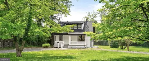 37 Central Ave, Ewing, NJ 08638