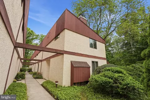 51 Lawrenceville Pennington #202, Lawrenceville, NJ 08648