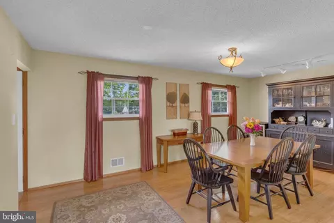 Dining - 41 Endicott Rd, Hamilton, NJ 08690 photo 1 of 1
