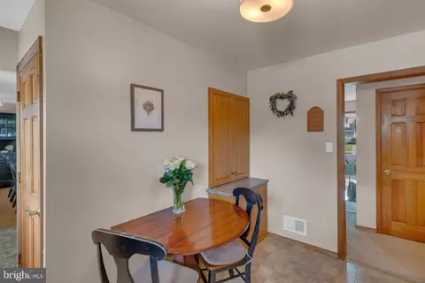 Entry Way - 41 Endicott Rd, Hamilton, NJ 08690 photo 1 of 1