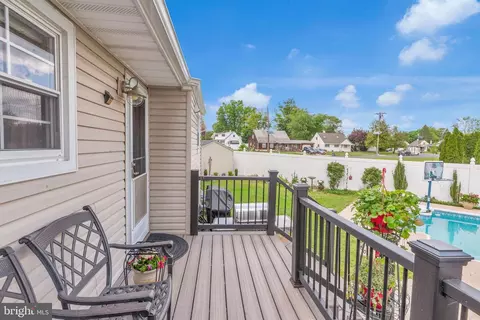 Exterior - 41 Endicott Rd, Hamilton, NJ 08690 photo 11 of 12