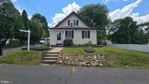 29 Mabel St, Trenton, NJ 08638