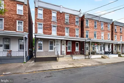 527 Emory Ave, Trenton, NJ 08611