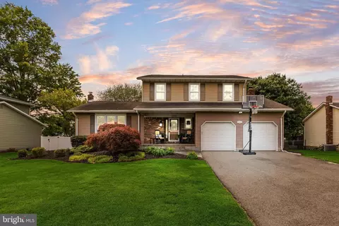 1049 Estates Blvd, Hamilton, NJ 08690