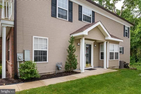 182 Fountayne Ln, Trenton, NJ 08648