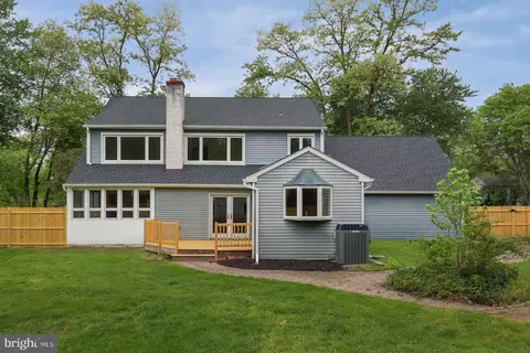 Exterior - 24 Riverview Dr, Ewing, NJ 08628 photo 2 of 6