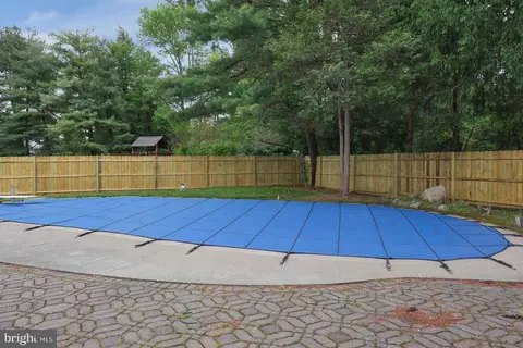 Exterior - 24 Riverview Dr, Ewing, NJ 08628 photo 4 of 6