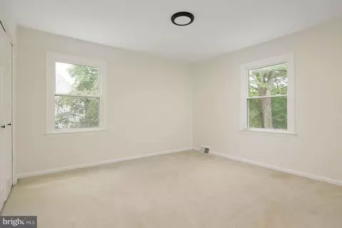 Bedroom - 24 Riverview Dr, Ewing, NJ 08628 photo 4 of 4