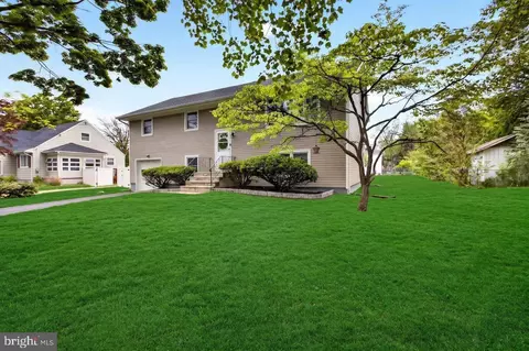 216 Sunset Ave, Hightstown, NJ 08520