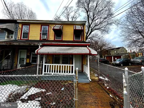 7 Race St, Trenton, NJ 08638