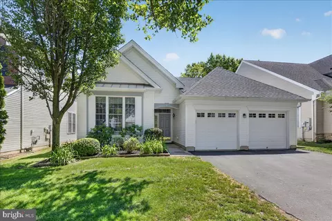 132 Einstein Way, Cranbury, NJ 08512