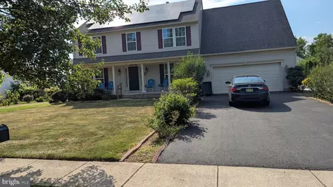 271 Evelyn Ave, Hamilton, NJ 08619