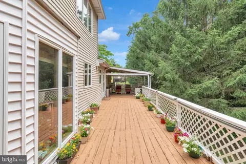 Exterior - 23 Willis Dr, Ewing, NJ 08628 photo 5 of 10