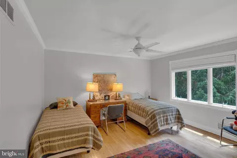 Bedroom - 23 Willis Dr, Ewing, NJ 08628 photo 6 of 6