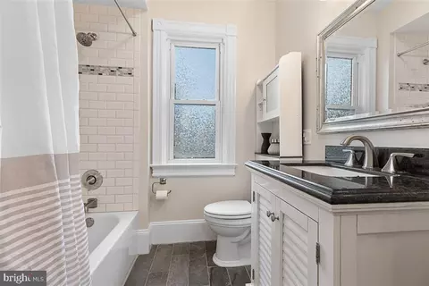Bath - 40 Murray Pl, Princeton, NJ 08540 photo 1 of 3