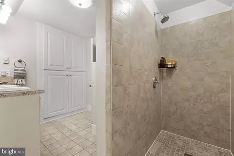 Bath - 40 Murray Pl, Princeton, NJ 08540 photo 3 of 3