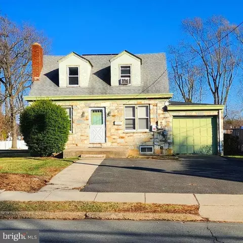 1520 Prospect St, Ewing, NJ 08638