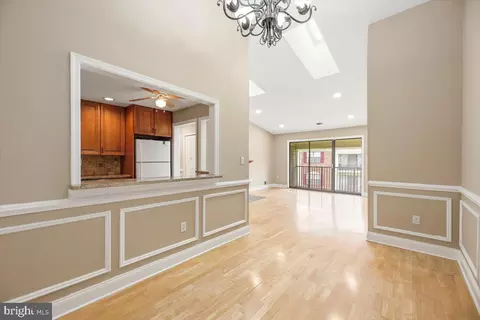 47 Mendrey Ct, Lawrence Township, NJ 08648