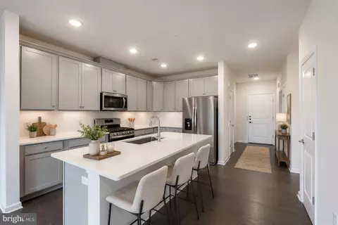 1 Culvert Dr #409, Princeton Junction, NJ 08550
