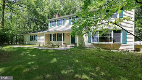 9 Jill Dr, West Windsor, NJ 08550