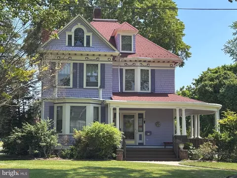 518 Grand Ave, Ewing, NJ 08628