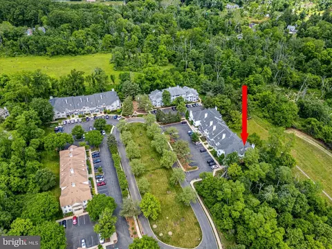 527 Brickhouse Rd, Princeton, NJ 08540