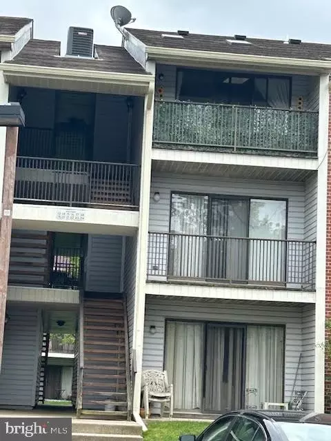 21 Kite Ct, Lawrenceville, NJ 08648
