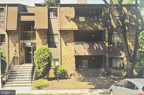 2231 Old Stone Mill Dr, Cranbury, NJ 08512