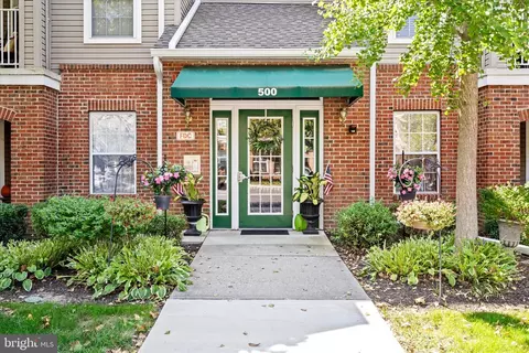 513 Mowat Cir, Hamilton, NJ 08690