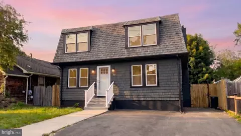 46 Smith Ave, Hamilton, NJ 08619