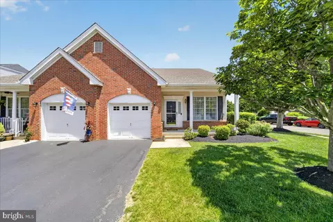 71 Burholme Dr, Hamilton, NJ 08691