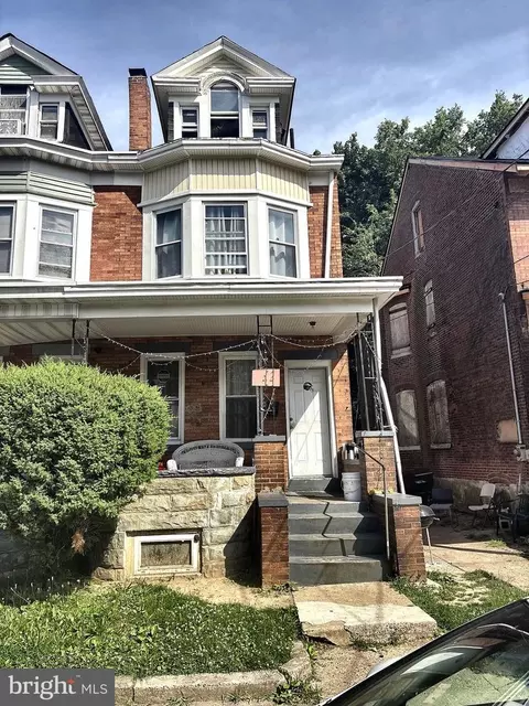 131 Hoffman Ave, Trenton, NJ 08618