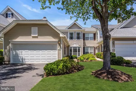 272 Colt St, Pennington, NJ 08534