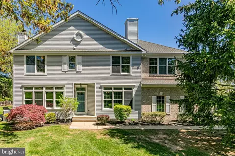 313 Rodney Ct, Princeton, NJ 08540