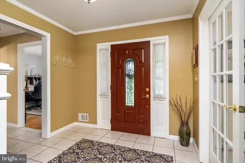 Entry Way - 77 Maple Stream Rd, Hightstown, NJ 08520 photo 2 of 4