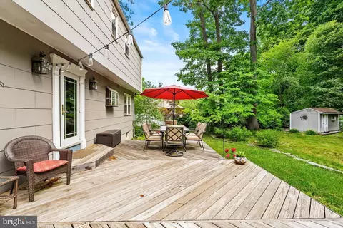 Exterior - 77 Maple Stream Rd, Hightstown, NJ 08520 photo 2 of 6