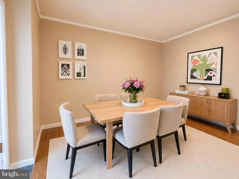 13 Rickard Ct, Lawrence, NJ 08648