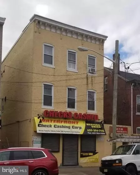 1081 S Clinton Ave, Trenton, NJ 08611