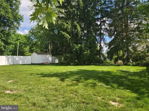 Exterior - 17 Brophy Dr, Ewing, NJ 08638 photo 11 of 11