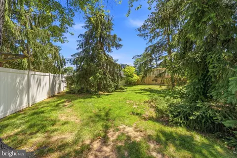 Exterior - 17 Brophy Dr, Ewing, NJ 08638 photo 9 of 11