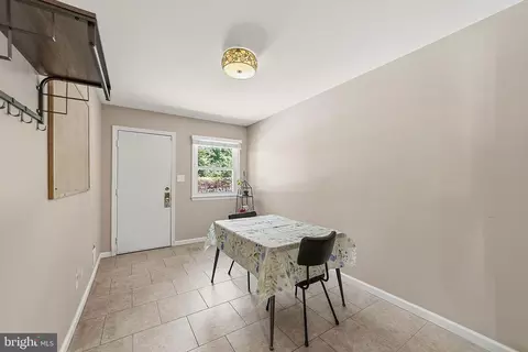 Entry Way - 17 Brophy Dr, Ewing, NJ 08638 photo 3 of 5
