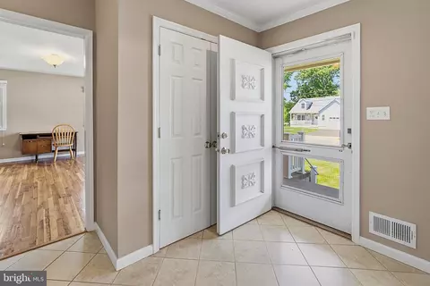Entry Way - 17 Brophy Dr, Ewing, NJ 08638 photo 1 of 5
