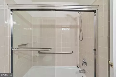 Bath - 17 Brophy Dr, Ewing, NJ 08638 photo 3 of 4