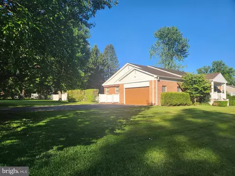 Exterior - 17 Brophy Dr, Ewing, NJ 08638 photo 4 of 11