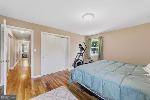Entry Way - 17 Brophy Dr, Ewing, NJ 08638 photo 4 of 5