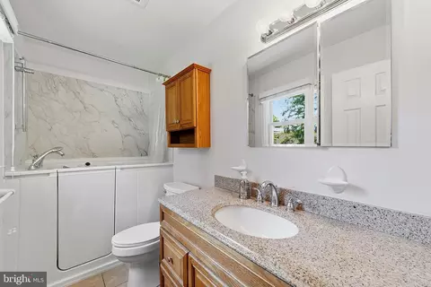Bath - 17 Brophy Dr, Ewing, NJ 08638 photo 4 of 4