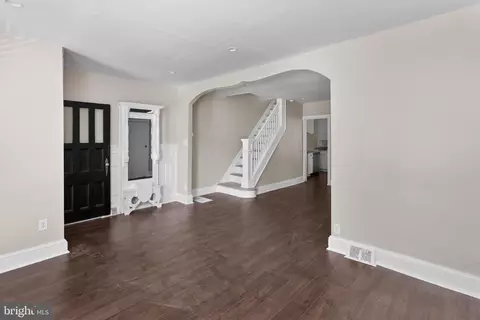 662 Pennsylvania Ave, Trenton, NJ 08638