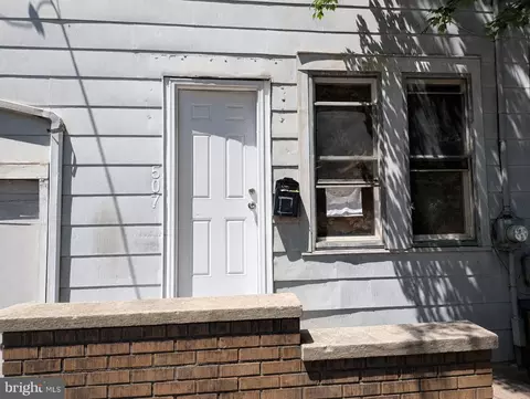 507 Centre St, Trenton, NJ 08611