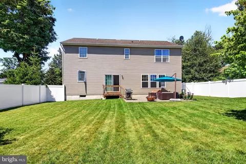 Exterior - 486 Walker Ave, Ewing, NJ 08628 photo 2 of 2