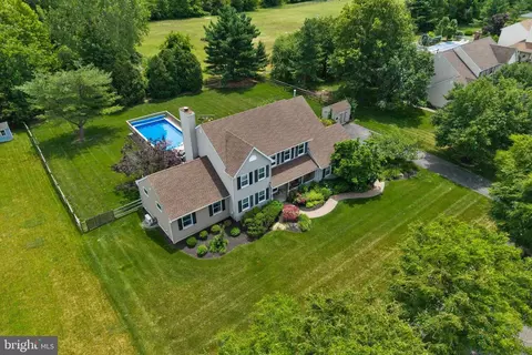 10 Secretario Way, Hamilton, NJ 08690